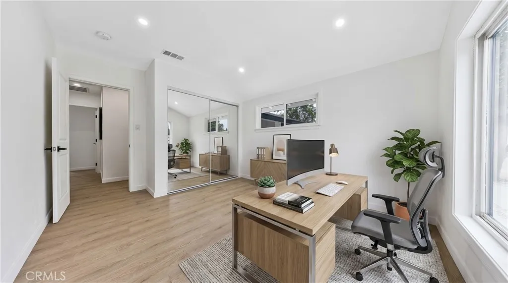 Additional image 88 of 13907 Wyandotte St, Van Nuys, CA 91405