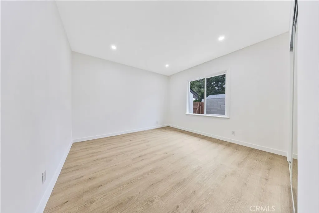 Additional image 87 of 13907 Wyandotte St, Van Nuys, CA 91405