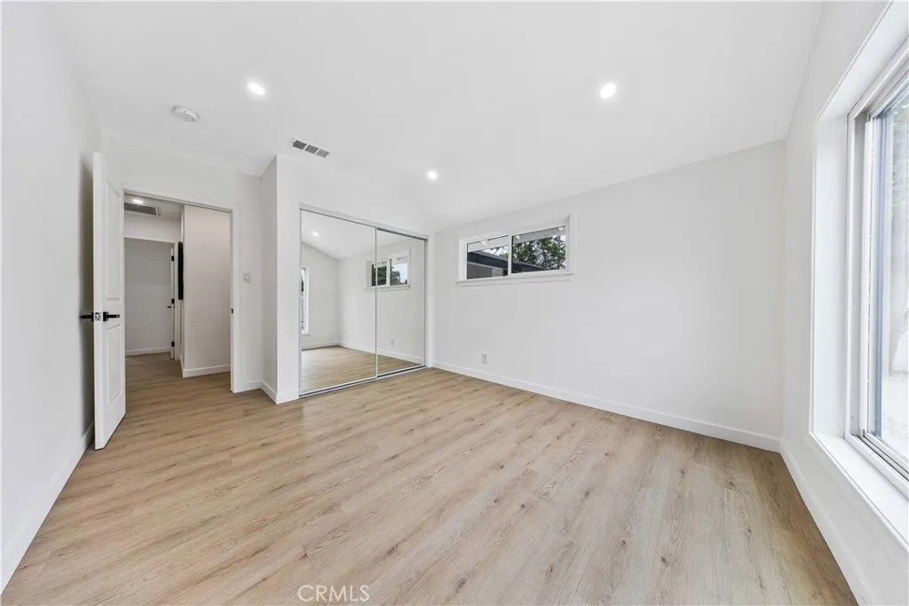 Additional image 21 of 13907 Wyandotte St, Van Nuys, CA 91405