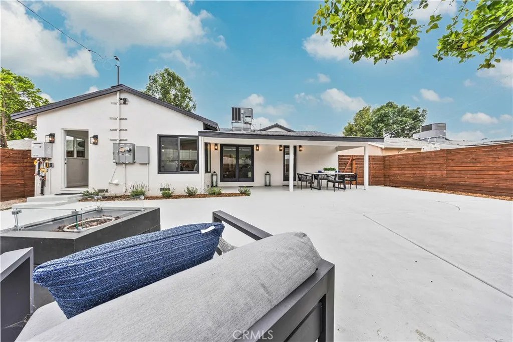 Additional image 118 of 13907 Wyandotte St, Van Nuys, CA 91405