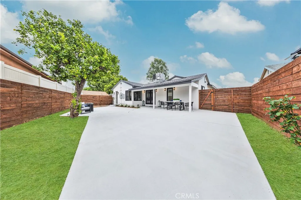Additional image 49 of 13907 Wyandotte St, Van Nuys, CA 91405