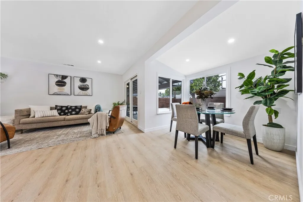 Additional image 125 of 13907 Wyandotte St, Van Nuys, CA 91405