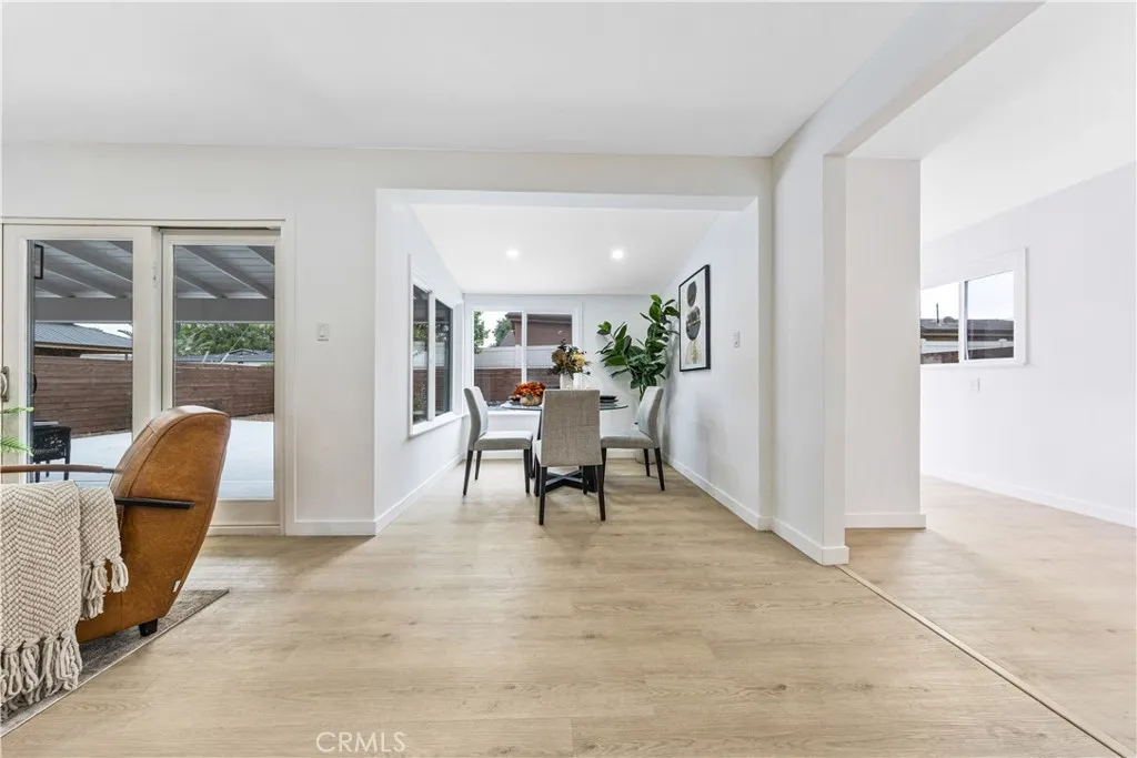 Additional image 112 of 13907 Wyandotte St, Van Nuys, CA 91405