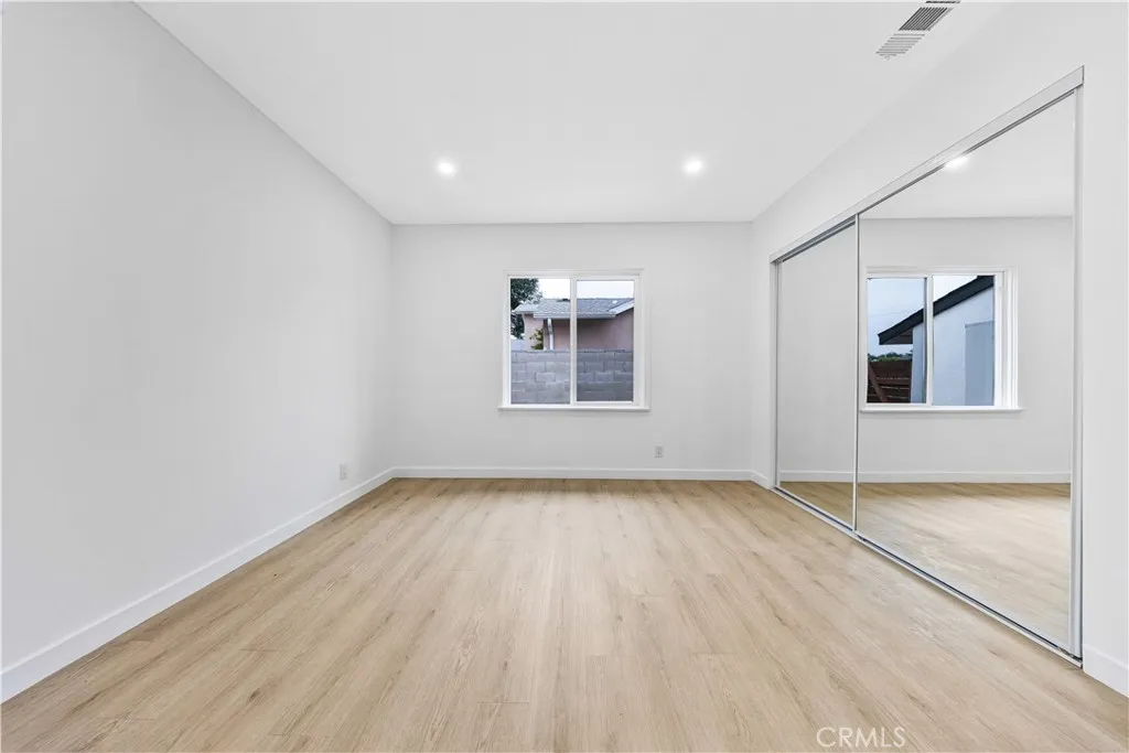 Additional image 25 of 13907 Wyandotte St, Van Nuys, CA 91405