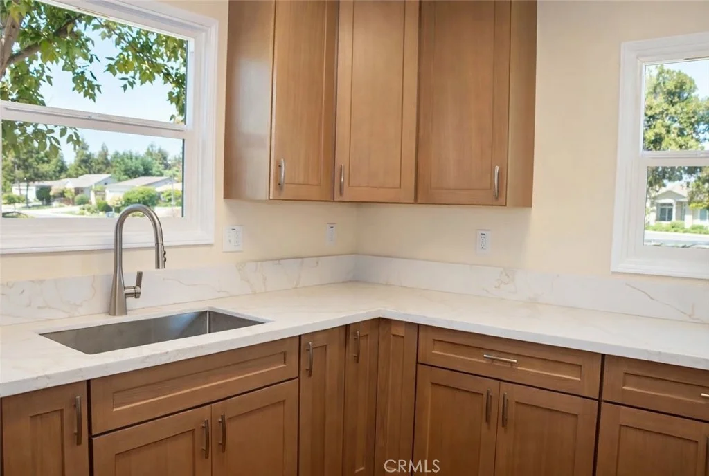 2404 W 153rd St, Compton, CA 90220 photo 4
