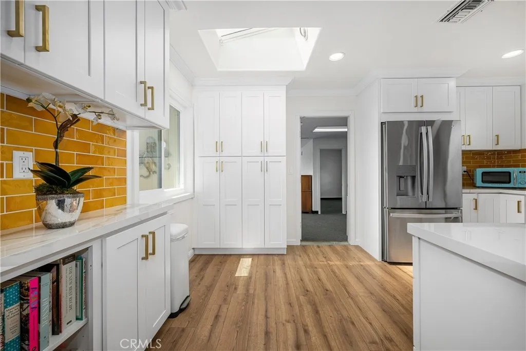 Additional image 48 of 7925 E Ring Street, Long Beach, CA 90808