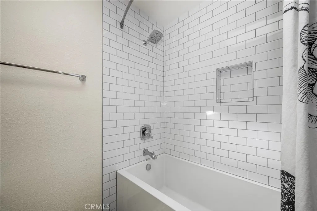 Additional image 66 of 7925 E Ring Street, Long Beach, CA 90808