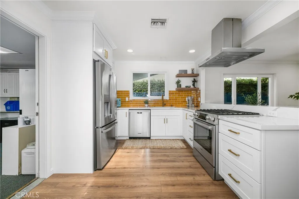 Additional image 12 of 7925 E Ring Street, Long Beach, CA 90808