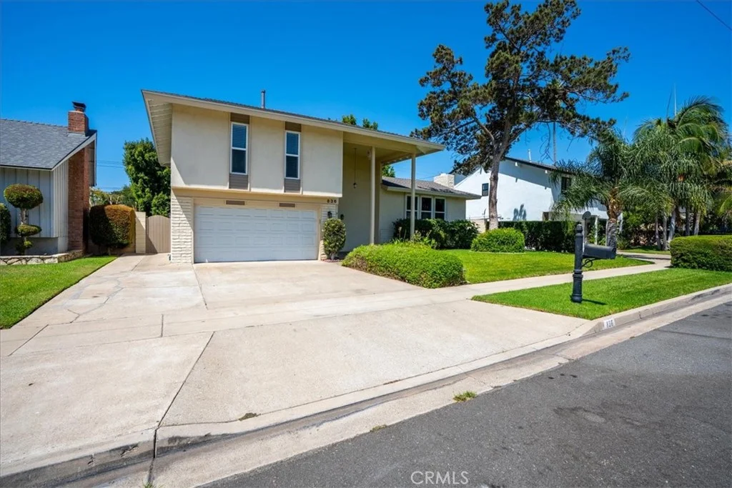 836 S Greengrove St, Orange, CA 92866