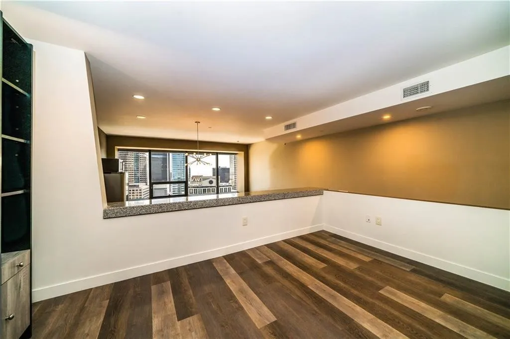 Additional image 38 of 1100 Wilshire Blvd Unit 2707, Los Angeles, CA 90017