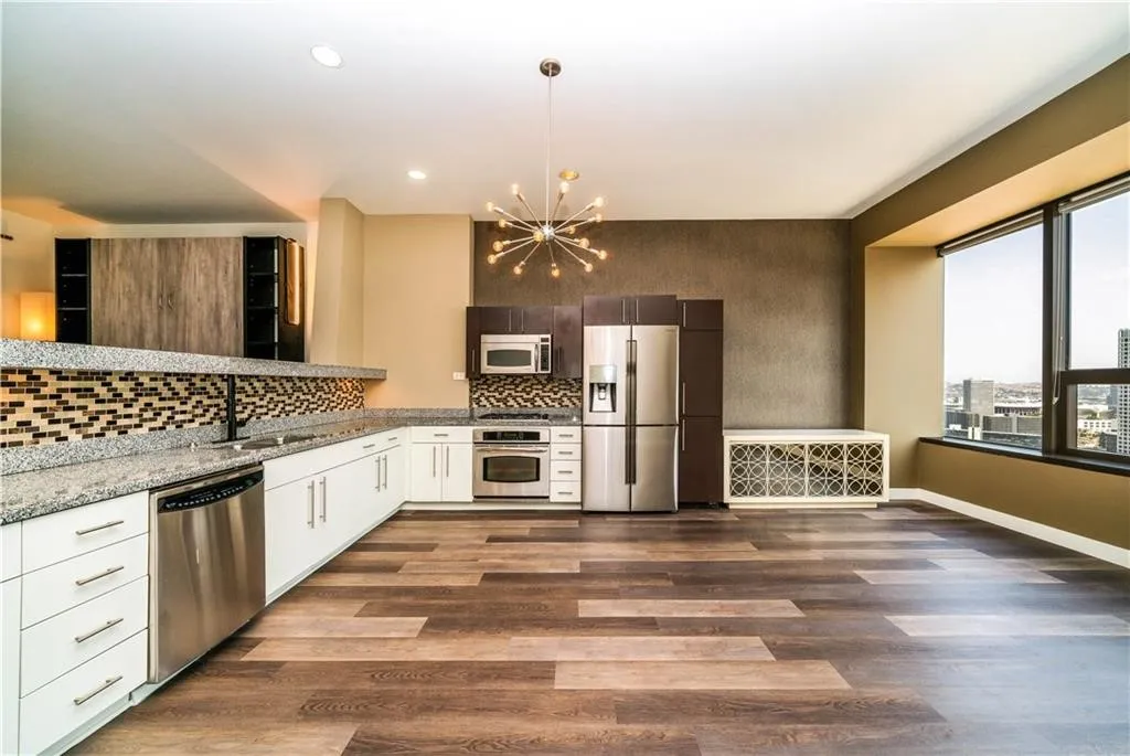 Additional image 35 of 1100 Wilshire Blvd Unit 2707, Los Angeles, CA 90017