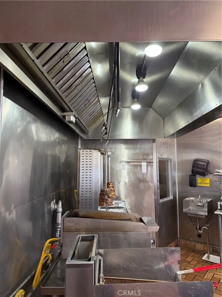 Additional image 10 of 1802 E Washington Boulevard, Pasadena, CA 91104