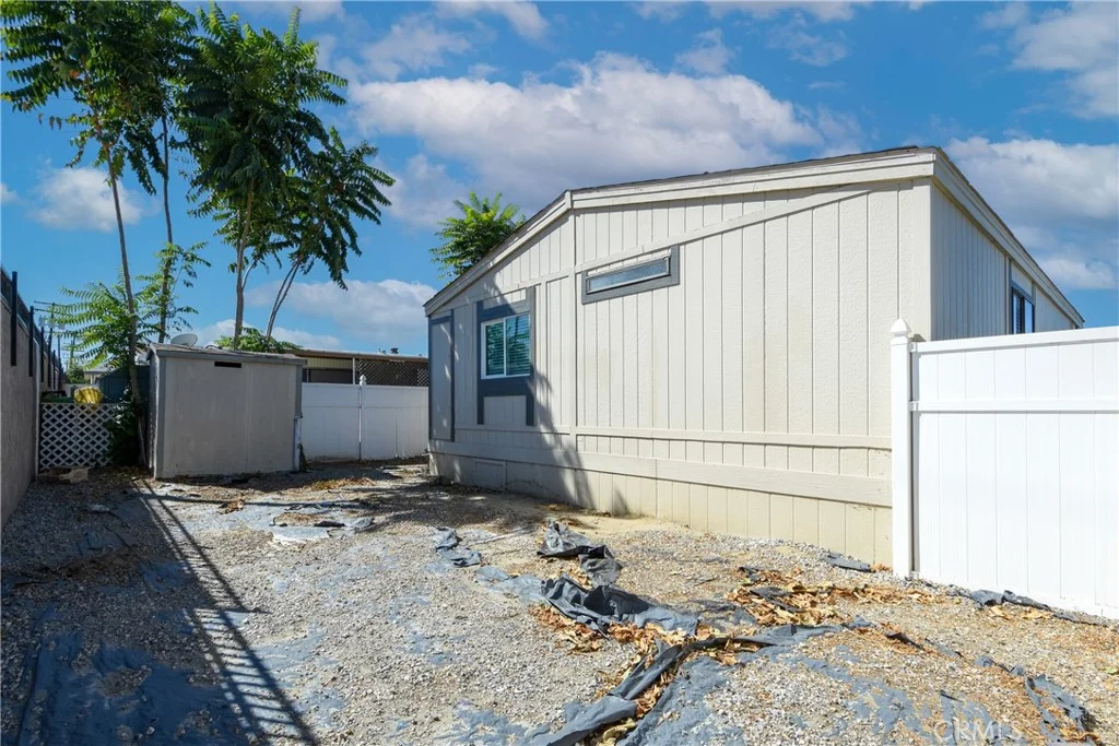 530 Devonshire Ave Unit 9, Hemet, CA 92543