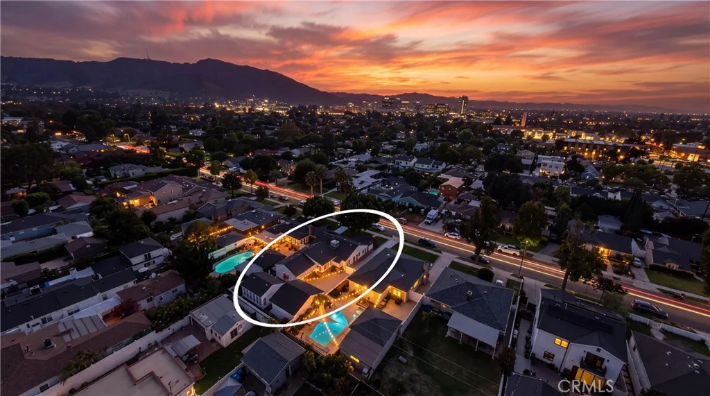 220 S Reese Place, Burbank, CA 91506