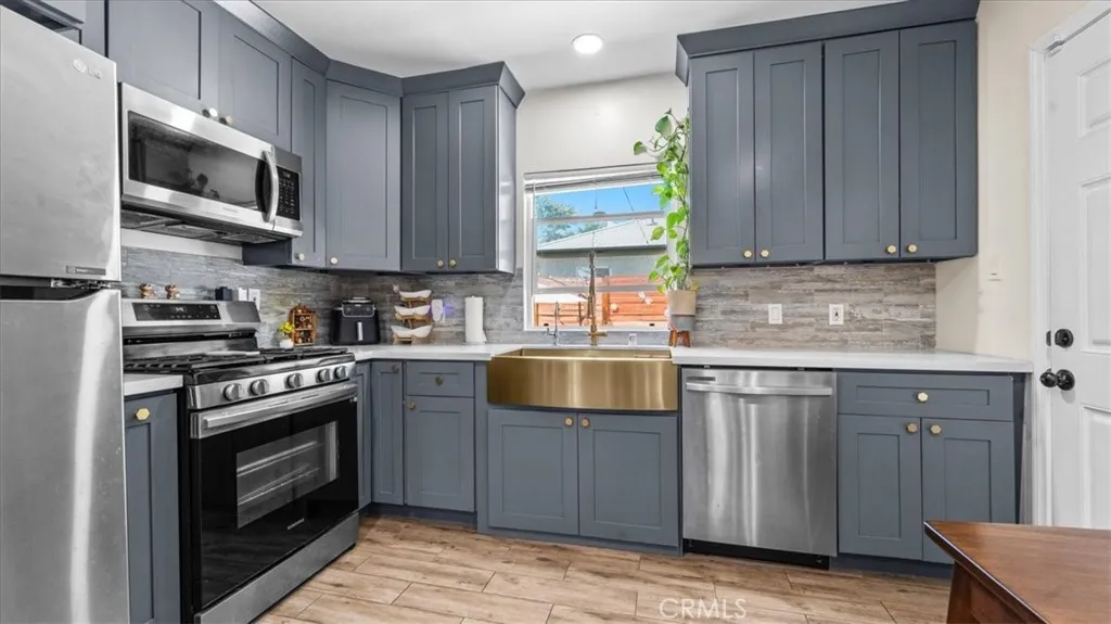Additional image 12 of 156 W Wabash, San Bernardino, CA 92405