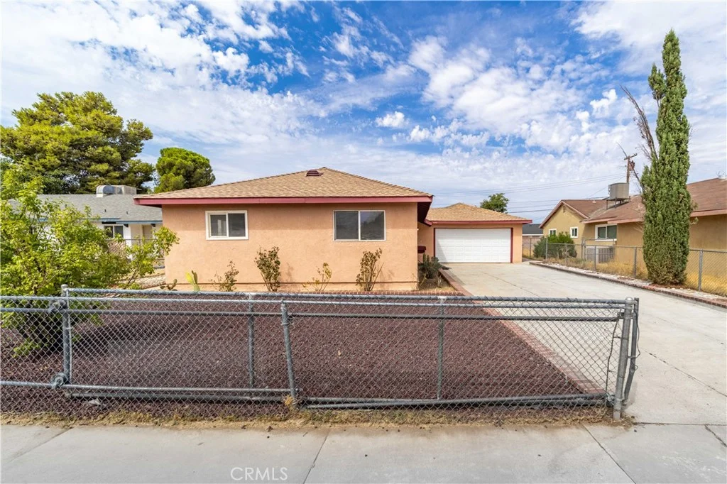38539 Dunmore Ave, Palmdale, CA 93550 photo 2