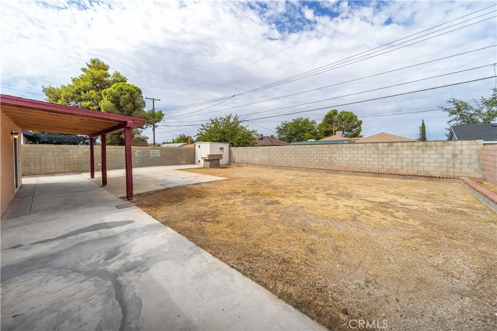 38539 Dunmore Ave, Palmdale, CA 93550