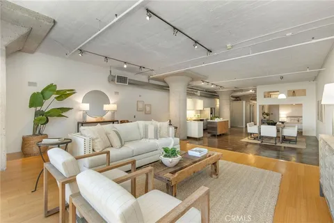 1855 Industrial Street Unit 304, Los Angeles, CA MLS: PW24127973