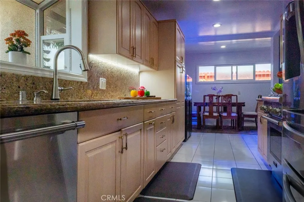 Additional image 73 of 16042 Warren Ln, Huntington Beach, CA 92649