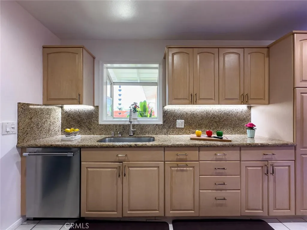 Additional image 72 of 16042 Warren Ln, Huntington Beach, CA 92649