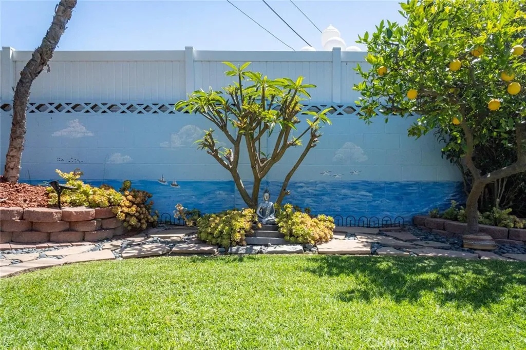 Additional image 118 of 16042 Warren Ln, Huntington Beach, CA 92649