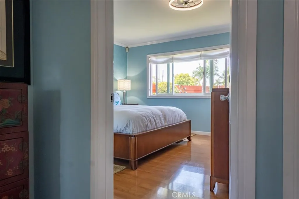 Additional image 104 of 16042 Warren Ln, Huntington Beach, CA 92649