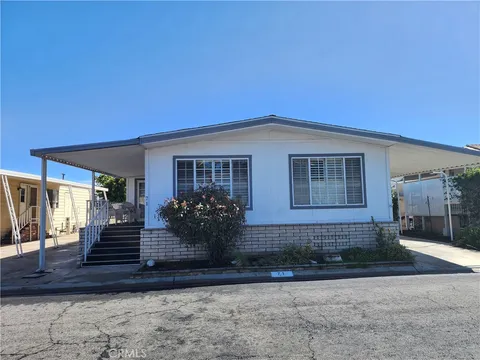 18601 Newland Street Unit 71, Huntington Beach, CA MLS: OC25057377