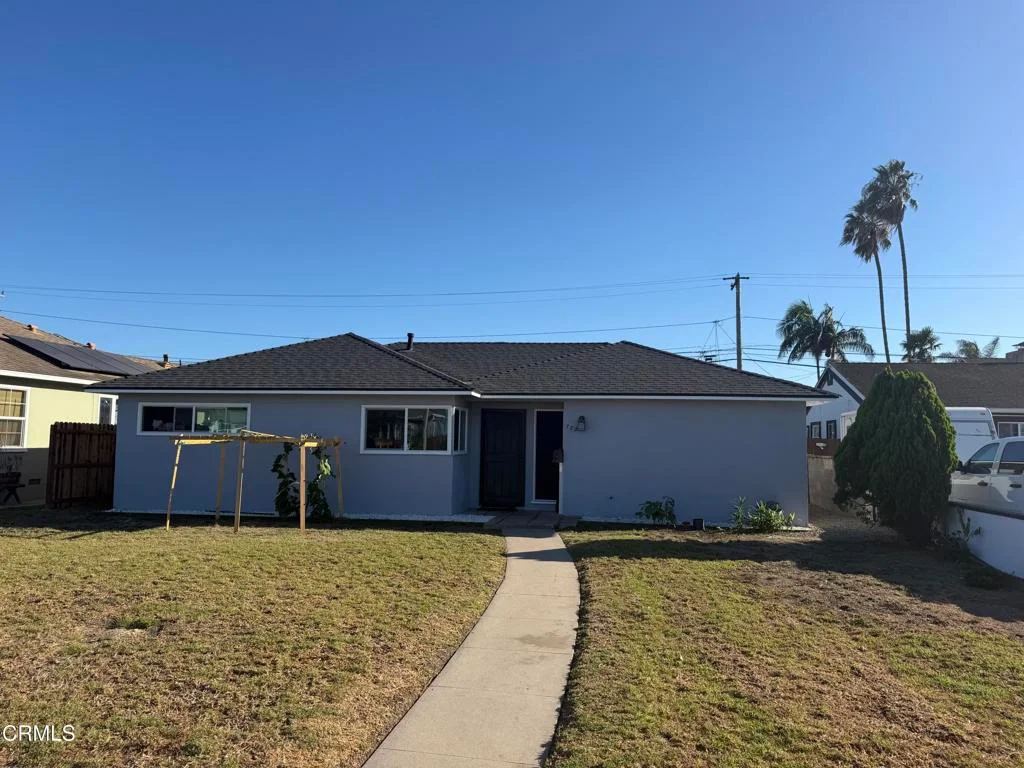 722 W Robert Avenue, Oxnard, CA 93030
