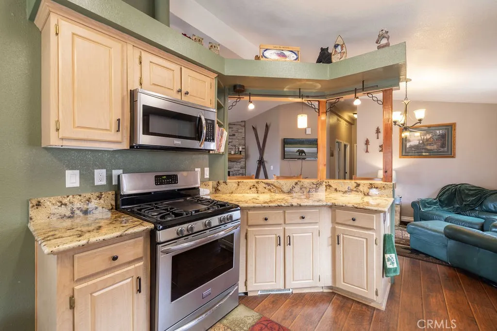 Additional image 44 of 1035 W Fairway Blvd, Big Bear City, CA 92314