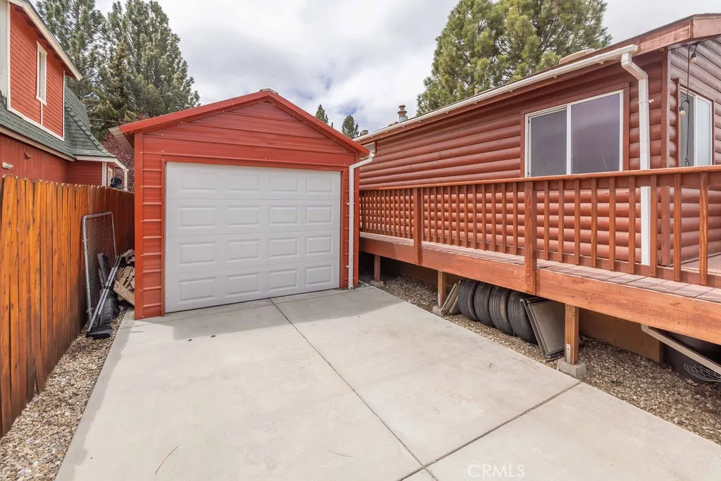 Additional image 32 of 1035 W Fairway Blvd, Big Bear City, CA 92314