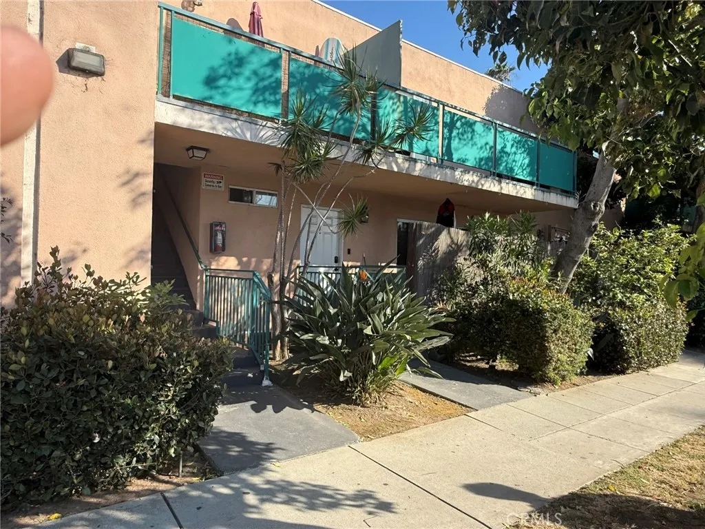1902 Arizona Ave, Santa Monica, CA 90404