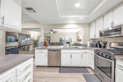 1186 Bottle Tree Way, Hemet, CA MLS: SW24202042