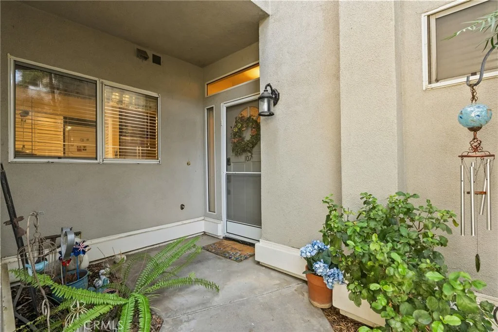 23975 Arroyo Park Dr Unit 107, Valencia, CA 91355