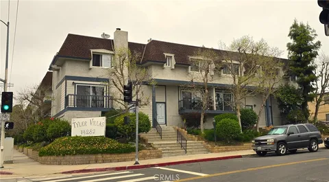 14287 Foothill Boulevard Unit 33, Sylmar, CA MLS: SR25065086