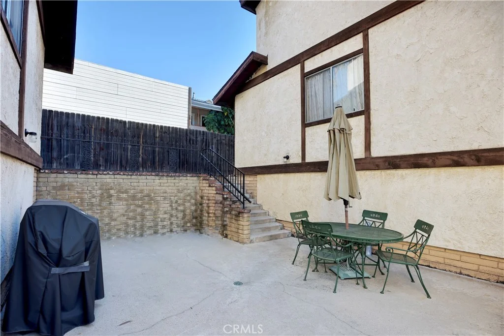 408 N Catalina Ave, Pasadena, CA 91106