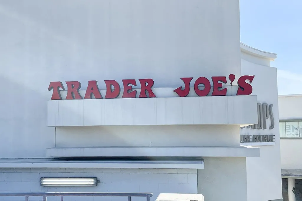 240 S Mentor Ave Unit 2, Pasadena, CA 91106