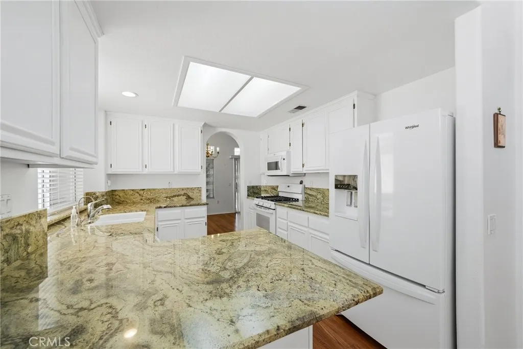 Additional image 11 of 19585 Ironside Dr, Apple Valley, CA 92308