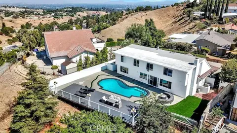 12036 Darby Avenue, Porter Ranch, CA MLS: IG25010563