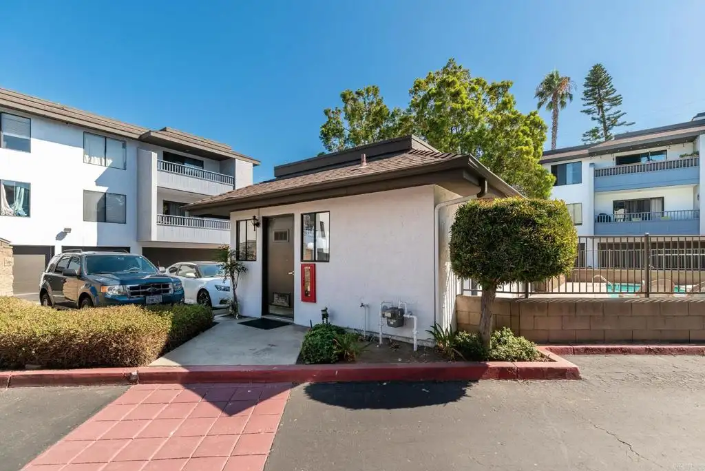 Additional image 13 of 3215 Midway Dr Unit 703, San Diego, CA 92110