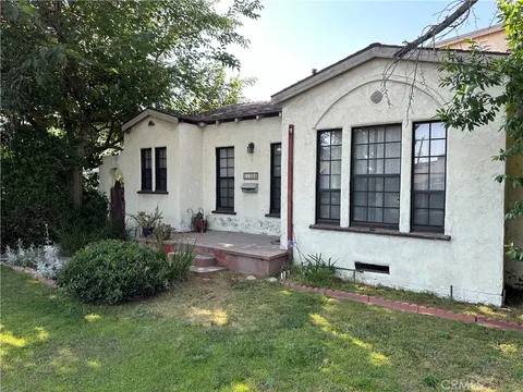 11203 Califa Street, North Hollywood, CA MLS: PF25012255