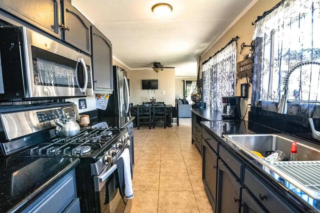 1433 Pequena St, San Ysidro, CA 92154