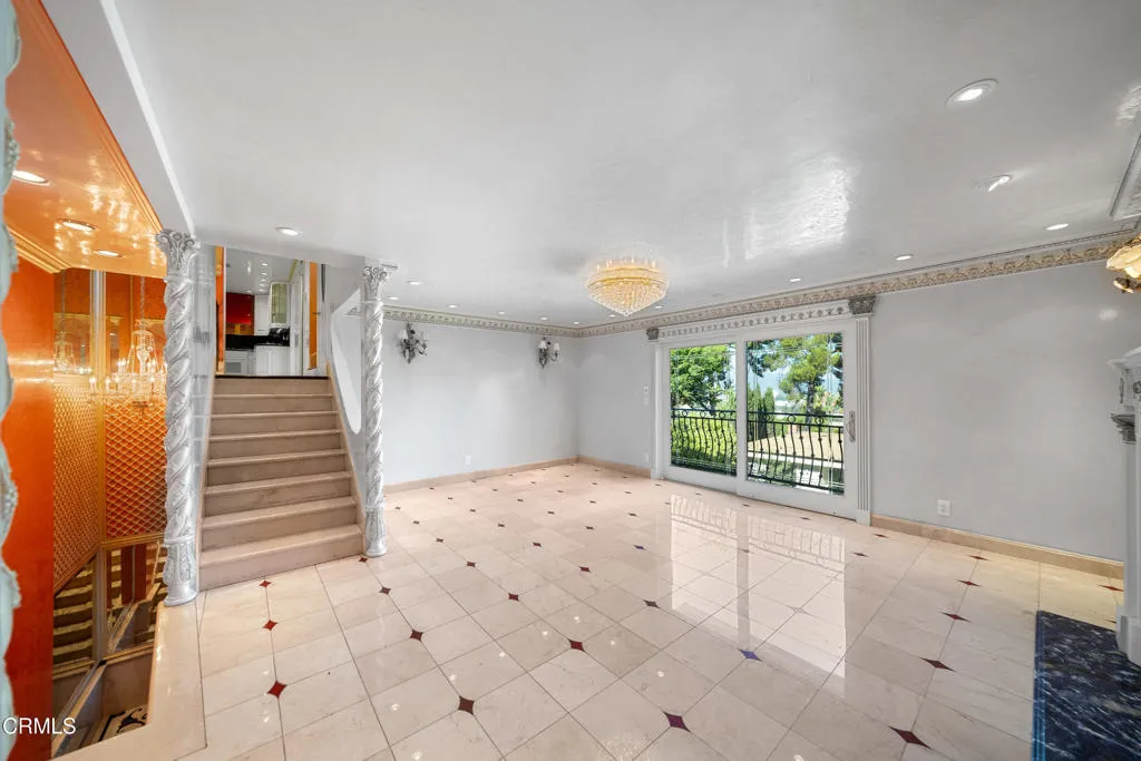 Additional image 4 of 1118 Oberlin Drive, Glendale, CA 91205