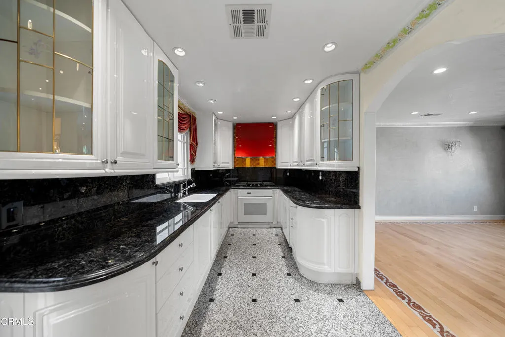 Additional image 43 of 1118 Oberlin Drive, Glendale, CA 91205