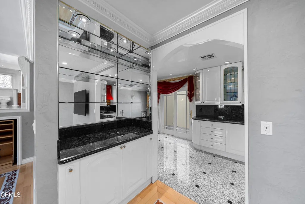 Additional image 12 of 1118 Oberlin Drive, Glendale, CA 91205