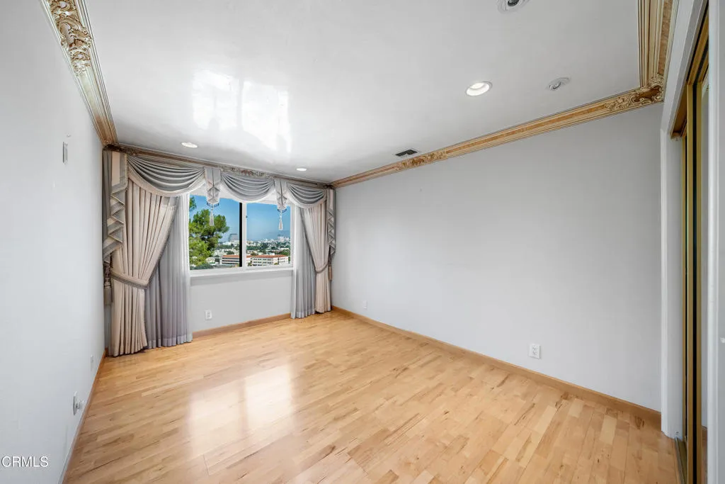 Additional image 63 of 1118 Oberlin Drive, Glendale, CA 91205