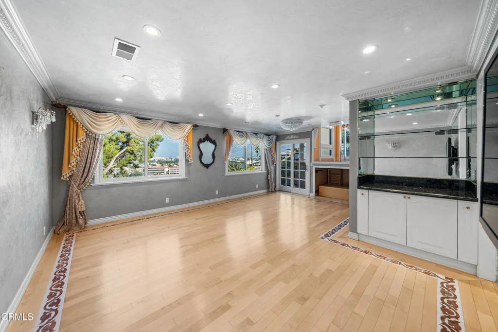 Additional image 51 of 1118 Oberlin Drive, Glendale, CA 91205