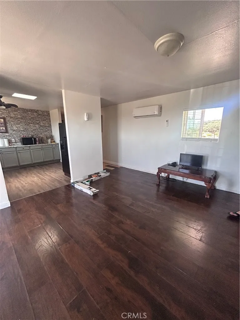 Additional image 42 of 8471 Caughlin Rd, Phelan, CA 92371