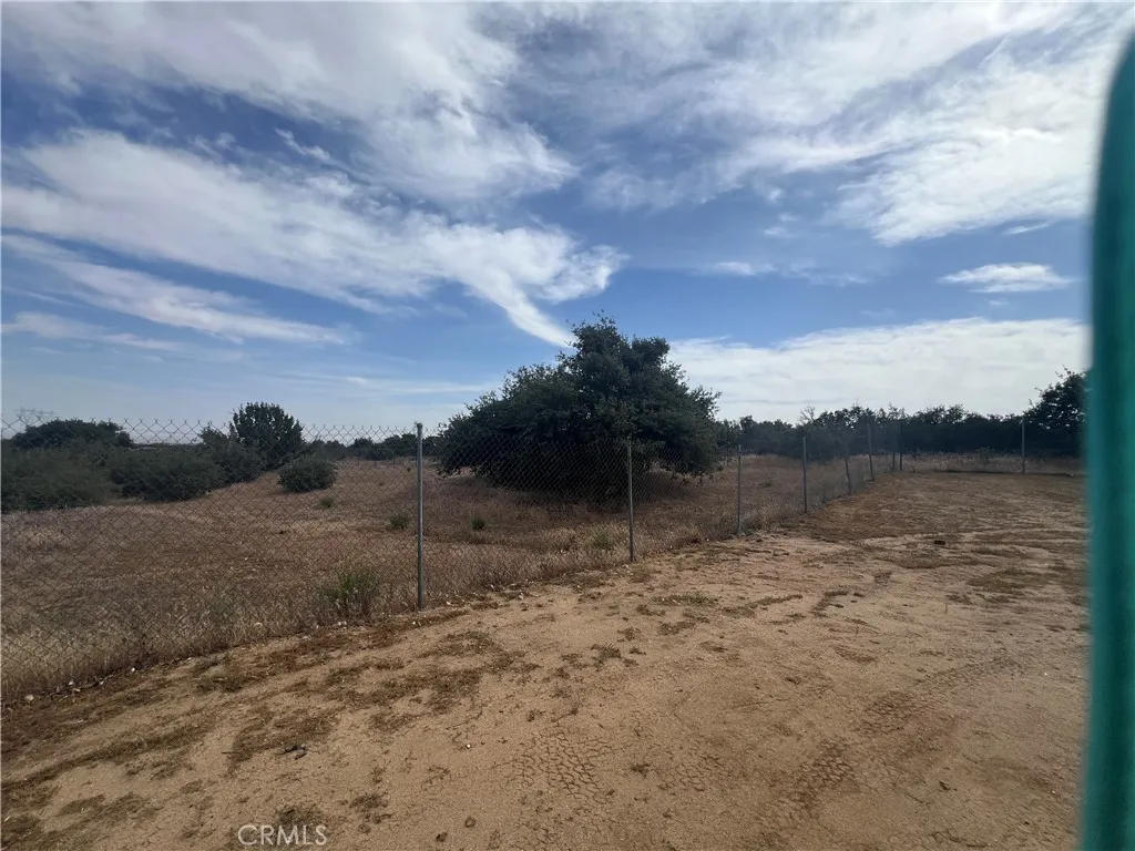 Additional image 27 of 8471 Caughlin Rd, Phelan, CA 92371