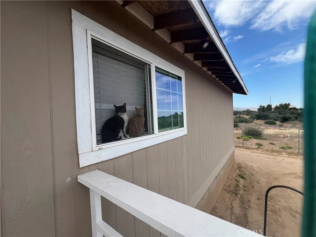 Additional image 33 of 8471 Caughlin Rd, Phelan, CA 92371