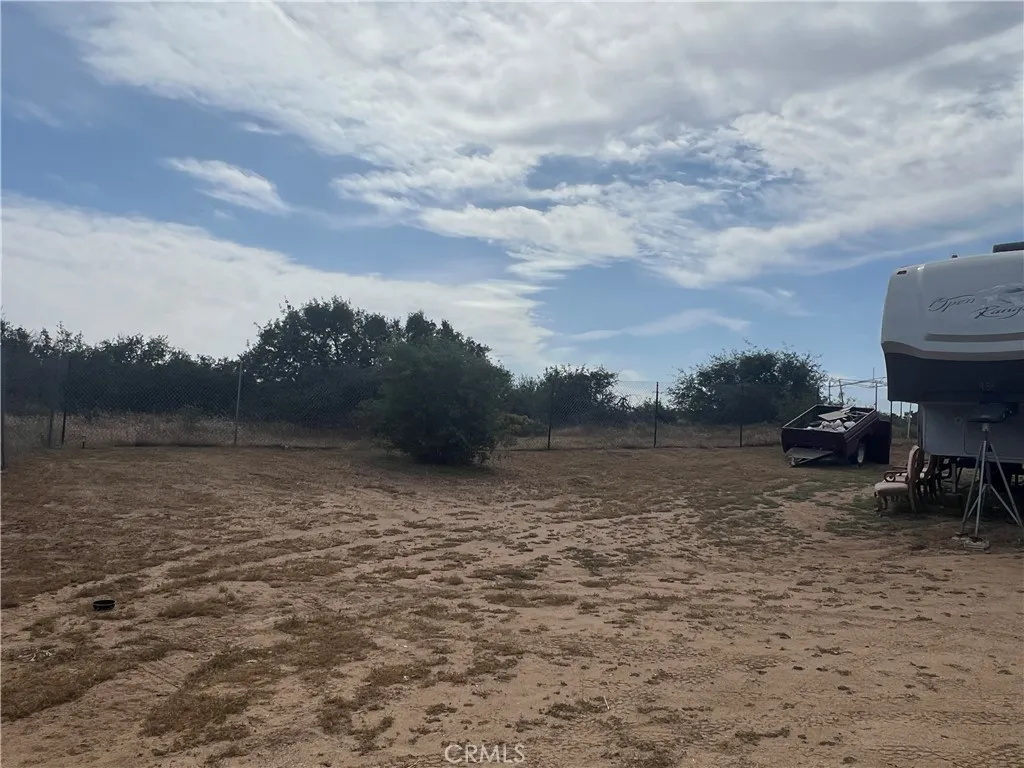 Additional image 23 of 8471 Caughlin Rd, Phelan, CA 92371